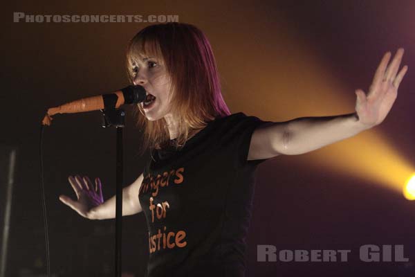 PARAMORE - 2008-06-18 - PARIS - Le Bataclan - Hayley Nichole Williams